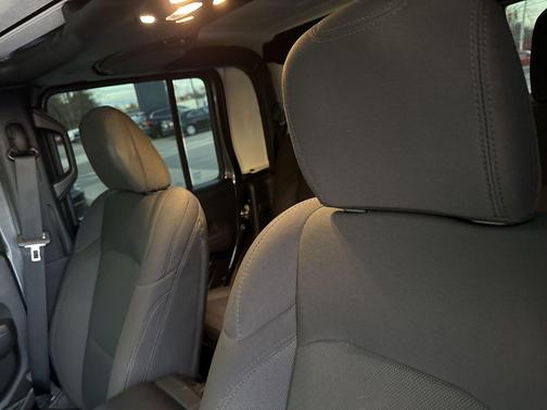 2023 Jeep Gladiator Sport S