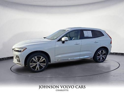 2022 Volvo XC60 B6 Inscription