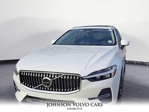 2022 Volvo XC60 B6 Inscription