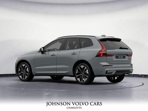 2026 Volvo XC60 B5 Plus