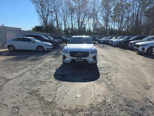 2026 Volvo XC60 B5 Ultra