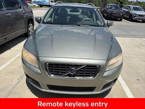 2008 Volvo V70 3.2