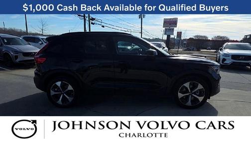 Onyx Black 2026 Volvo XC40 Plus, B4 FWD Gas (mild hybrid), Dark