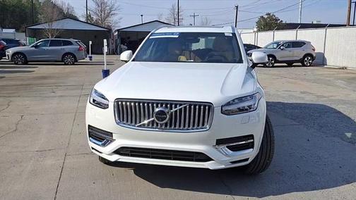 2025 Volvo XC90 Plug-In Hybrid T8 Ultra 7-Seater