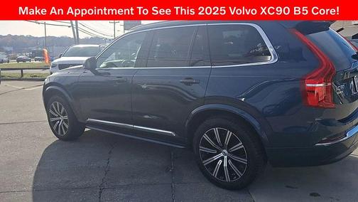 2025 Volvo XC90 B5 Core