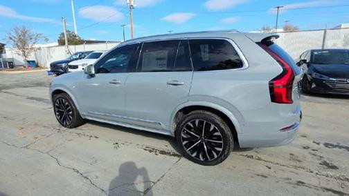 2026 Volvo XC90 B6 Plus 7-Seater