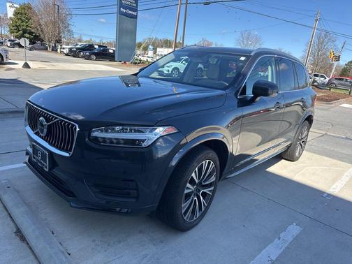 2021 Volvo XC90 T5 Momentum