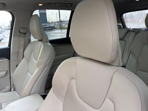 2023 Volvo XC90 B6 Plus 7-Seater