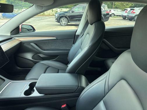 2022 Tesla Model 3 Standard Range