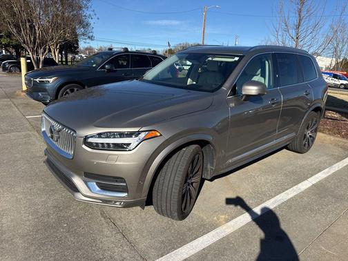 2022 Volvo XC90 T6 Inscription
