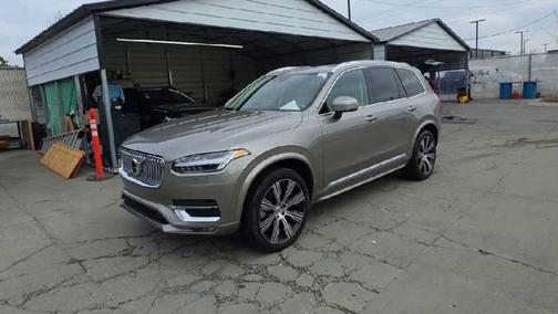 2022 Volvo XC90 T6 Inscription
