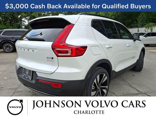 2026 Volvo XC40 B5 Ultra
