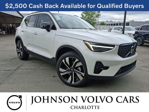 2026 Volvo XC40 B5 Ultra