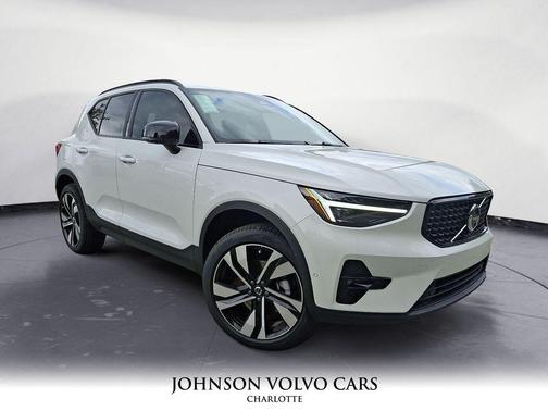 2026 Volvo XC40 B5 Ultra