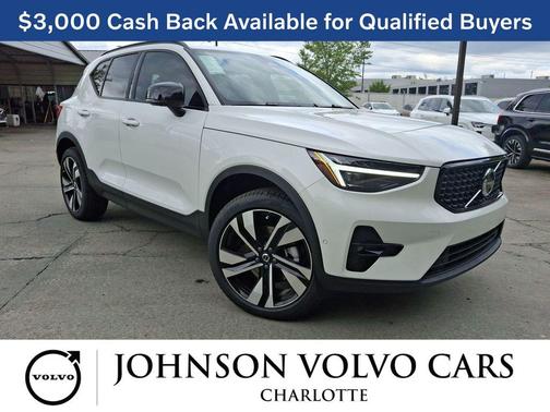 2026 Volvo XC40 B5 Ultra