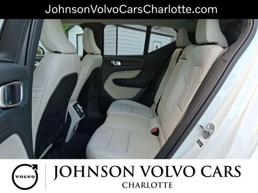 2026 Volvo XC40 B5 Ultra