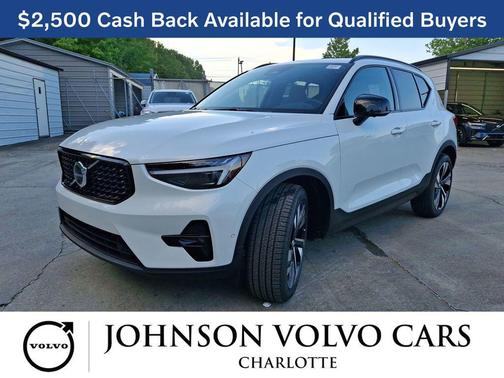 2026 Volvo XC40 B5 Ultra