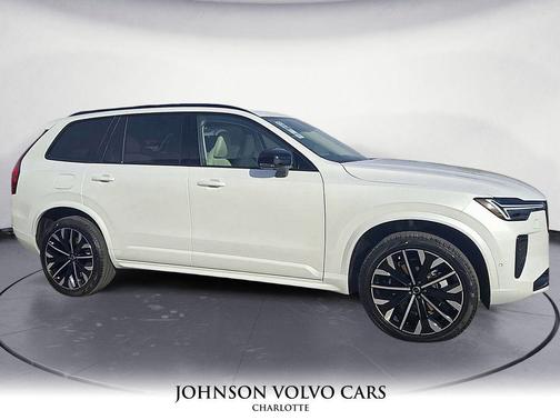 2026 Volvo XC90 B6 Ultra Dark Theme 7-Seater