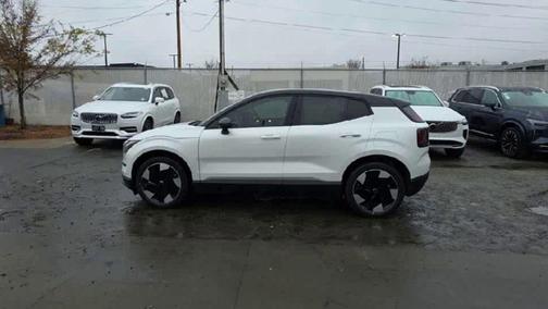 2025 Volvo EX30 Twin Motor Plus