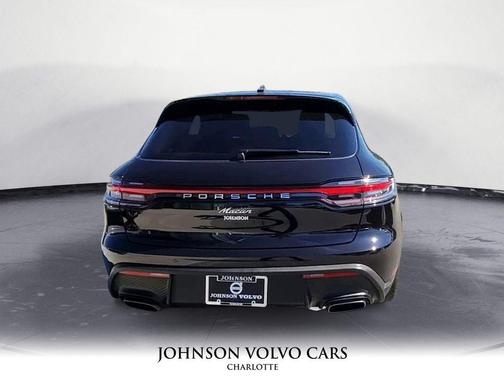 2023 Porsche Macan T