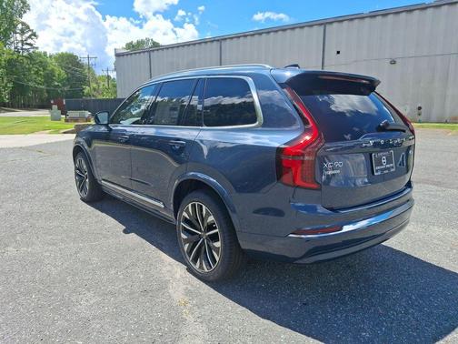 2026 Volvo XC90 B5 Plus 7-Seater