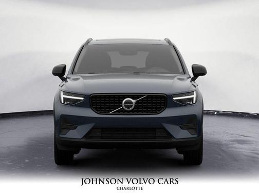 2026 Volvo XC40 B4 Core
