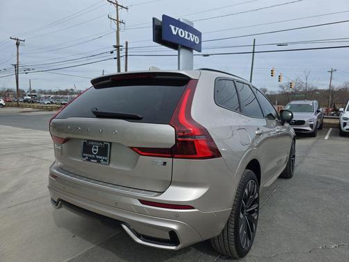 2026 Volvo XC60 B5 Ultra