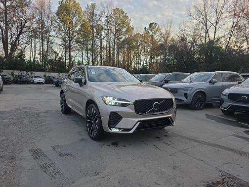 2026 Volvo XC60 B5 Ultra