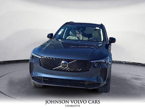 2026 Volvo XC90 B6 Ultra Dark Theme 6-Seater