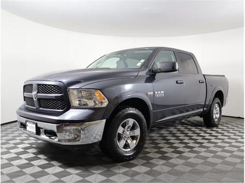 Photo 1 of 40 of 2018 RAM 1500 SLT