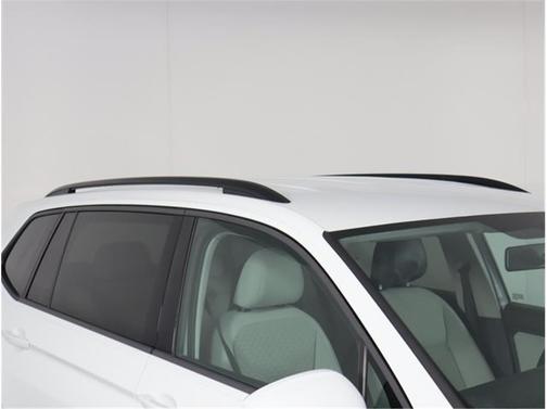 Photo 4 of 39 of 2019 Volkswagen Tiguan 2.0T S