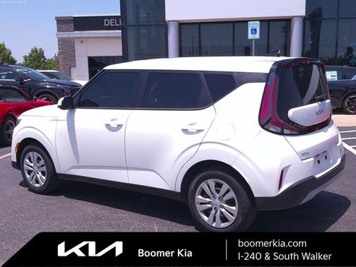 Snow White Pearl 2025 Kia Soul LX