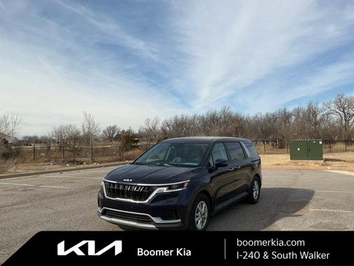 2024 Kia Carnival LX