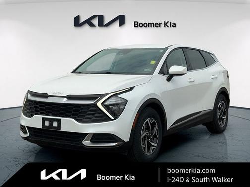 Snow White Pearl 2023 Kia Sportage LX