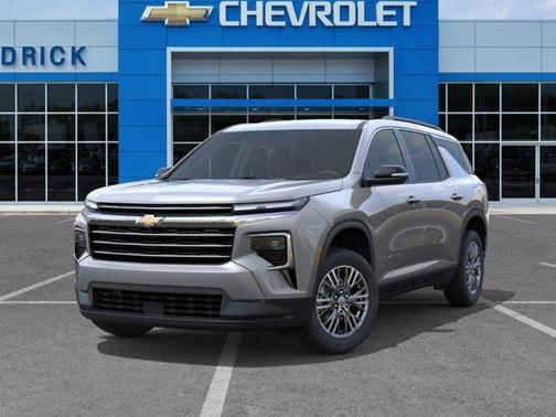 Sterling Gray Metallic 2027 Chevrolet Traverse LT