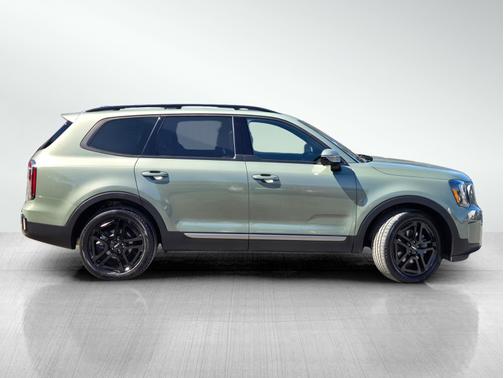 Green 2023 Kia Telluride SX-Prestige X-Line