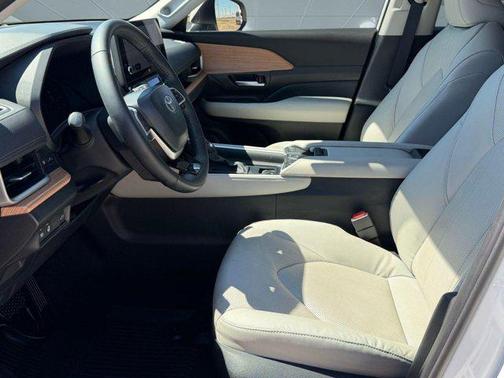 2025 Toyota Grand Highlander Limited