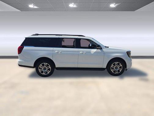 2025 Ford Expedition Max Active 4x2