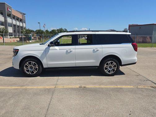 2025 Ford Expedition Max Active 4x2