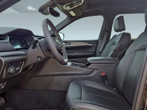 2023 Jeep Grand Cherokee 4xe Overland