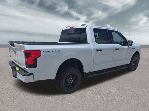 2025 Ford F-150 Lightning XLT