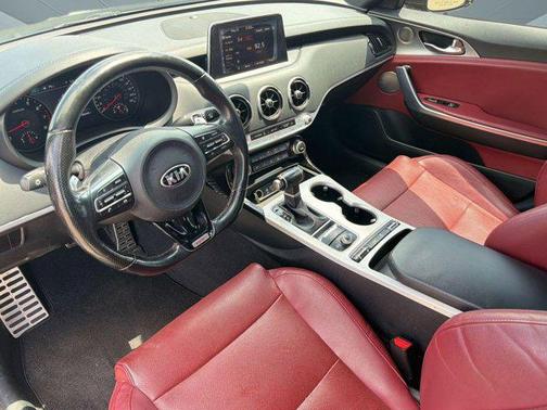 Aurora Black 2018 Kia Stinger GT1