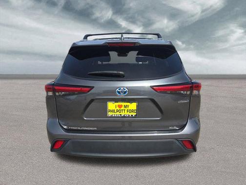 2021 Toyota Highlander Hybrid XLE