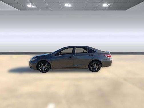 2016 Toyota Camry XSE