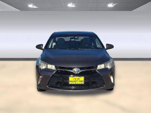 2016 Toyota Camry XSE