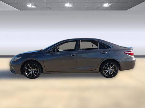 2016 Toyota Camry XSE