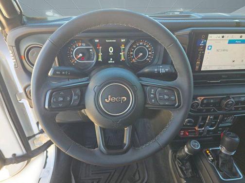 2025 Jeep Gladiator Mojave X