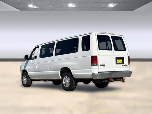 2012 Ford E350 Super Duty XL