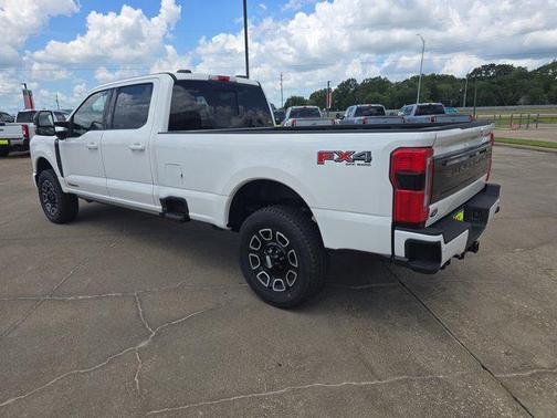 2025 Ford F-350 Platinum