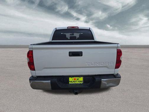 2014 Toyota Tundra SR5